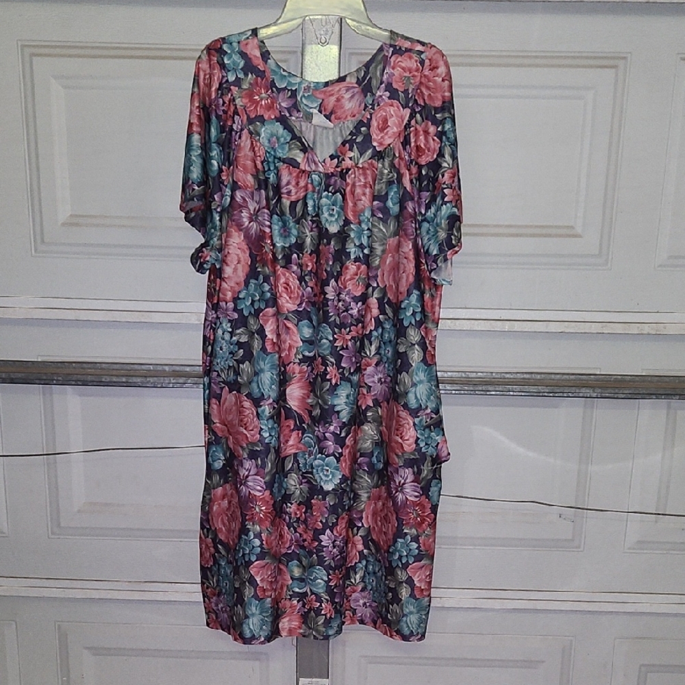 Lady Lindsay Floral Dress 3X P2P-27 Length-40